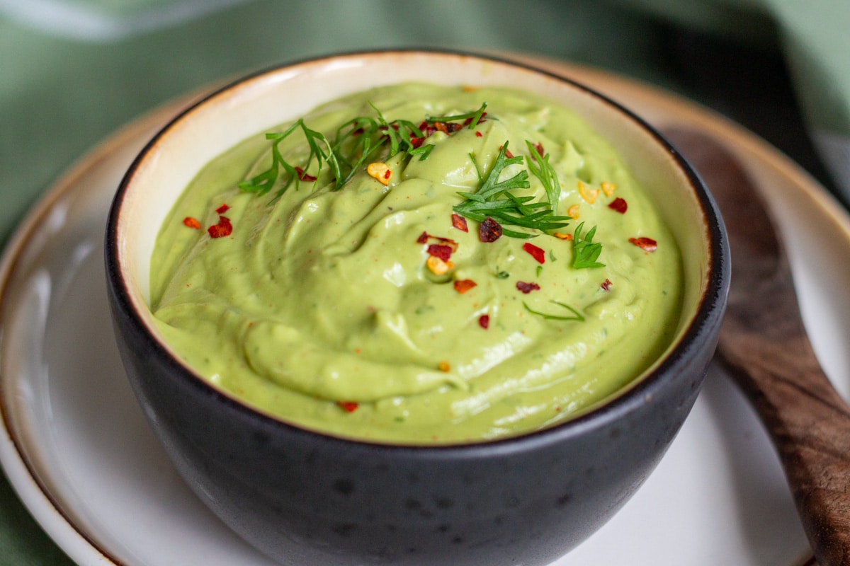 Avocadocreme med avocado og dild