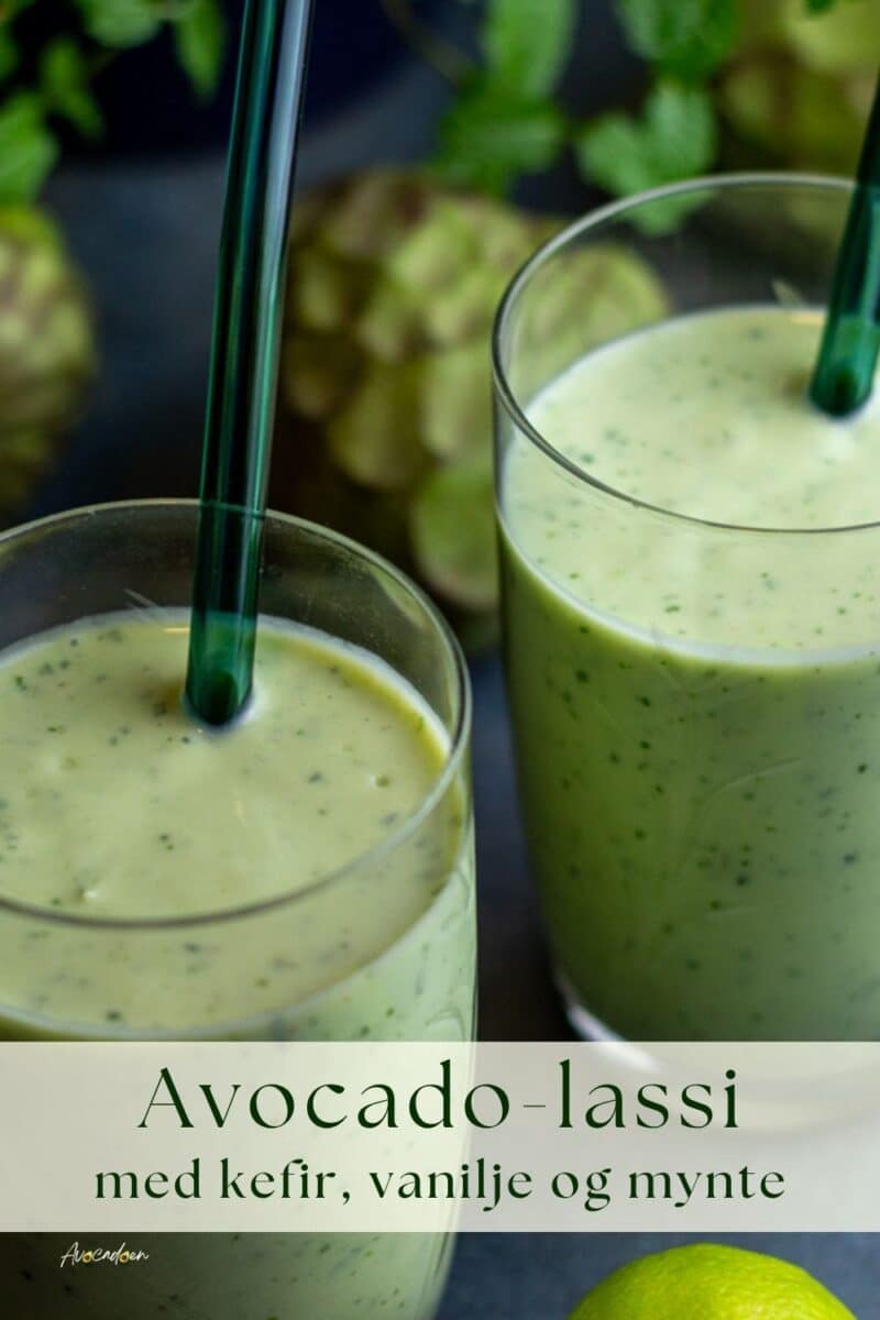 Glas med lassi - drik af avocado, banan, kefir, mynte, vanilje og banan og cherimoya i baggrunden og lime i forgrunden