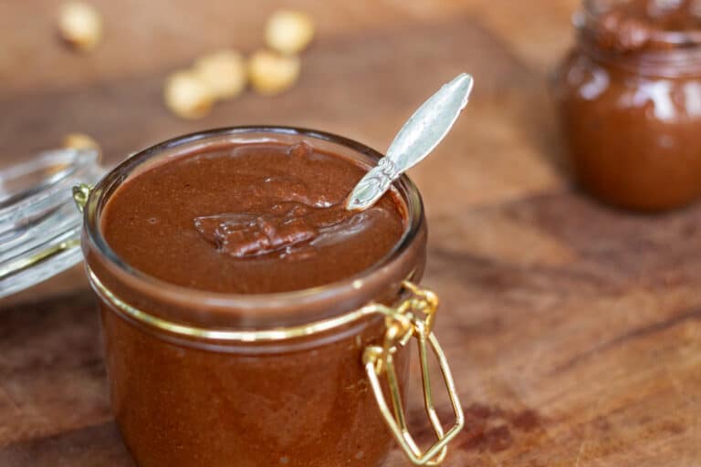 Hjemmelavet nutella-ish nøddecreme af hassenødder