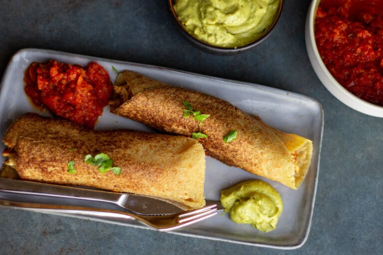 Mag­nus’ taquitos opskrift: tor­tillas med kry­dret kylling og ost